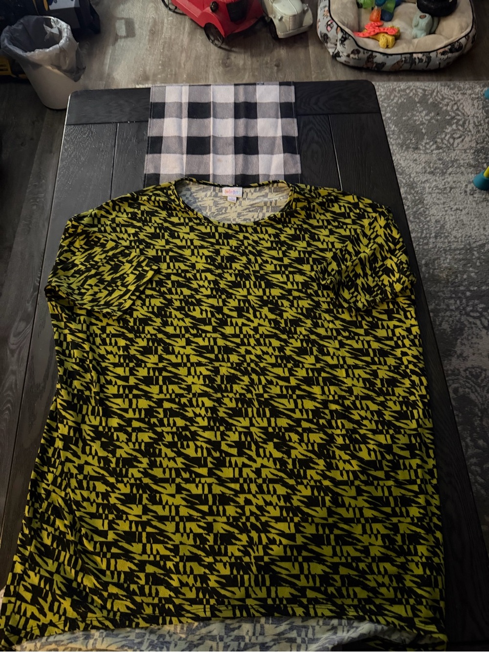 Lularoe Irma topsize large good condition.
